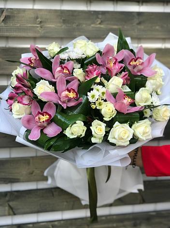Букет цветов из: Розы и Хризантемы в Форносово