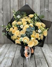 Букет цветов из:  Розы и Лизиантусы в Форносово