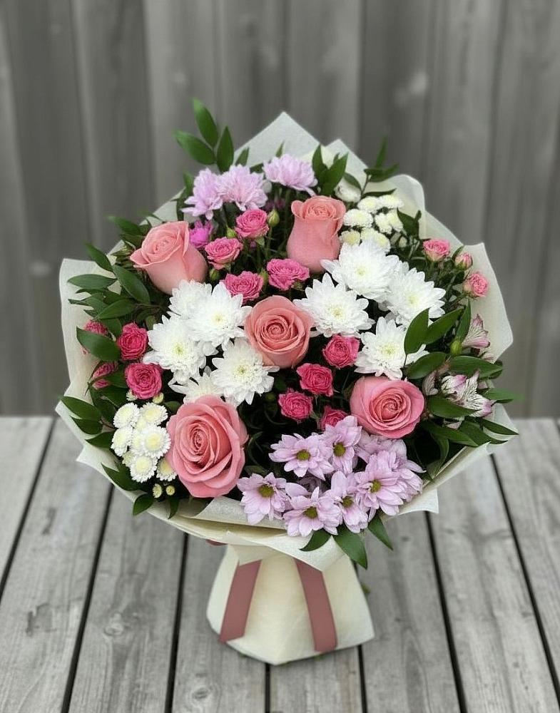 Букет цветов из: Альстромерии, Гвоздики, Розы и Хризантемы в Форносово