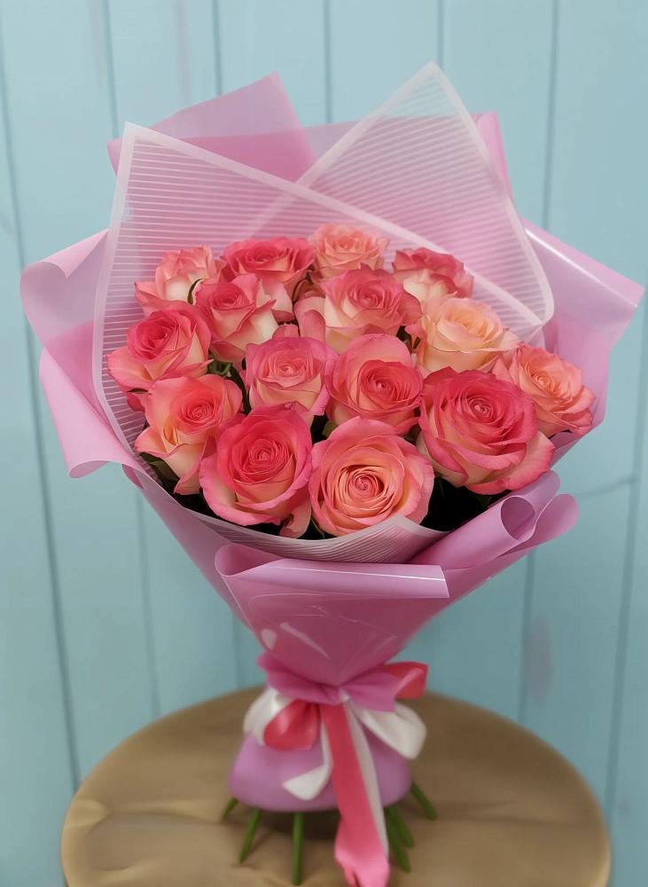 Букет 15 Розовых роз Равель в Форносово