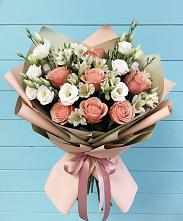 Букет цветов из:  Розы, Альстромерии и Лизиантусы в Форносово