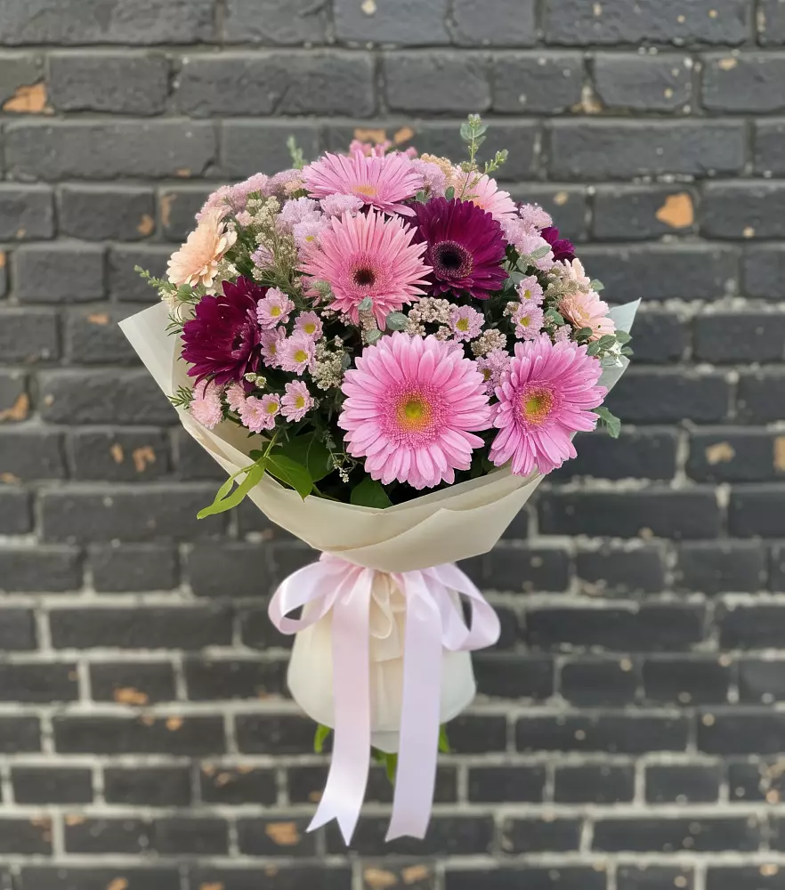 Букет цветов из: Герберы и Хризантемы в Форносово