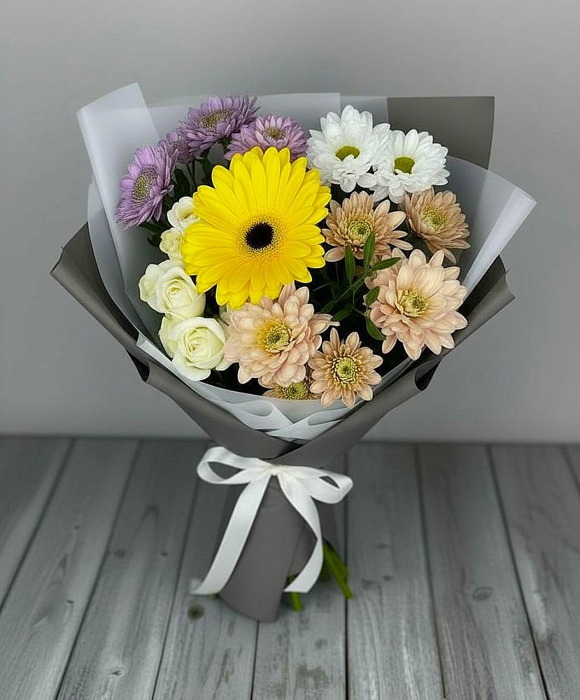 Букет цветов из: Розы, Герберы и Хризантемы в Форносово