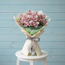 Букет цветов из:  Орхидеи и Розы в Форносово