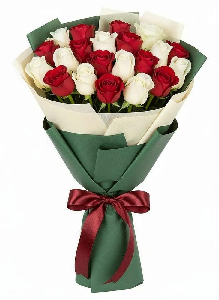 Букет Микс из красных и белых роз в Форносово