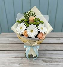 Букет цветов из:  Герберы, Розы и Хризантемы в Форносово
