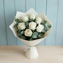 Букет Белые розы в Эвкалипте в Форносово