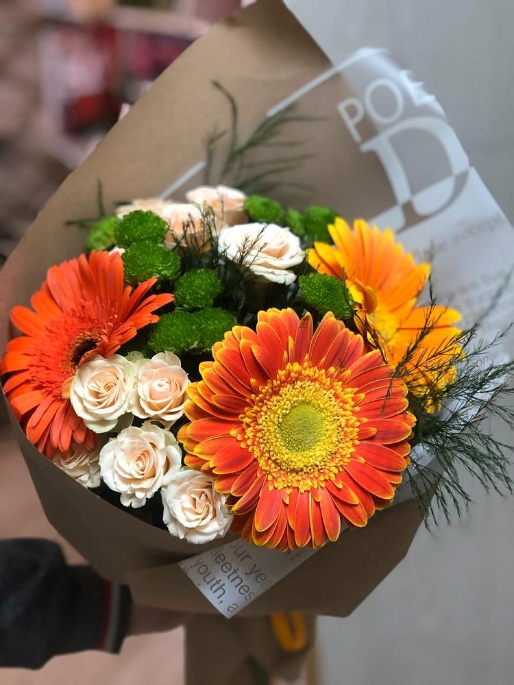 Букет цветов из: Герберы, Хризантемы и Розы в Форносово