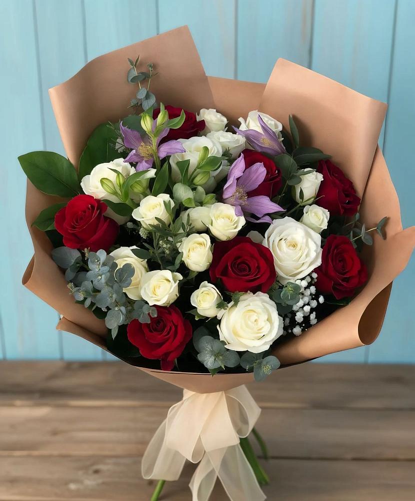 Букет цветов из: Розы и Альстромерии в Форносово