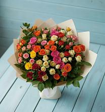 Букет Микс из разноцветных кустовых роз в Форносово