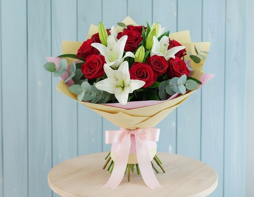 Букет цветов из: Лилии и Розы в Форносово